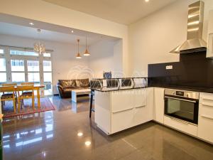Pronájem bytu 3+kk, Praha - Vršovice, Kozácká, 80 m2