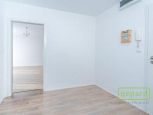 Prodej bytu 1+kk, Milovice - Mladá, Armádní, 49 m2