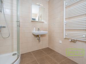 Prodej bytu 1+kk, Milovice - Mladá, Armádní, 49 m2
