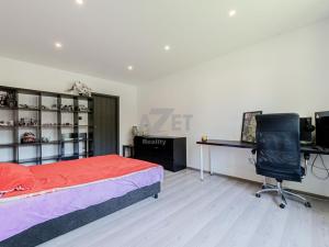 Prodej bytu 4+1, Ostrava - Poruba, Hlavní třída, 83 m2