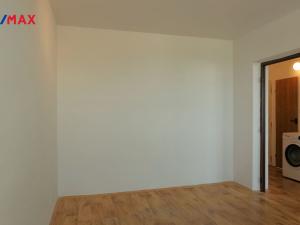 Prodej bytu 3+1, Hradec Králové - Třebeš, Urxova, 65 m2