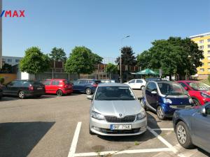 Prodej bytu 3+1, Hradec Králové - Třebeš, Urxova, 65 m2
