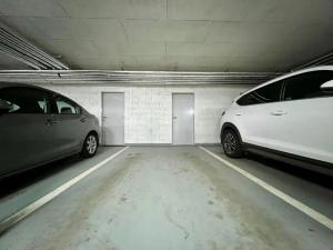 Pronájem garážového stání, Praha - Čakovice, Bermanova, 16 m2
