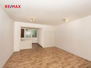Pronájem bytu 1+1, Plzeň, Skvrňanská, 38 m2