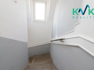 Prodej bytu 2+1, Karlovy Vary, Sokolovská, 80 m2