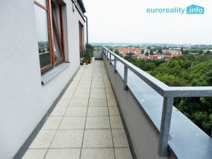 Pronájem bytu 3+1, Praha, Vřesovická, 130 m2