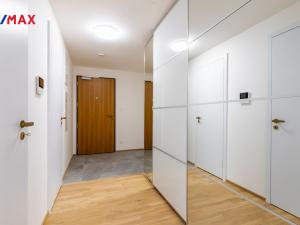 Pronájem bytu 4+kk, Praha - Smíchov, Toyen, 112 m2