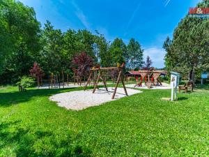 Prodej rodinného domu, Pomezí nad Ohří, 150 m2