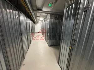 Pronájem bytu 1+kk, Praha - Modřany, Komořanská, 35 m2