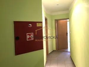 Prodej bytu 2+kk, Mnichovice, Husova, 43 m2