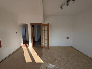 Prodej bytu 3+1, Mirošov, K bytovkám, 60 m2