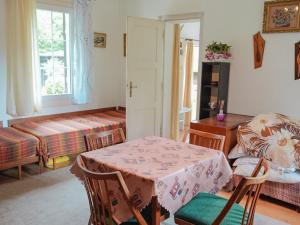 Prodej chaty, Okna, 50 m2