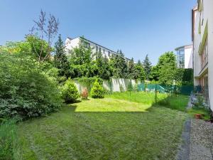 Pronájem bytu 2+1, Praha - Kobylisy, U třešňovky, 74 m2