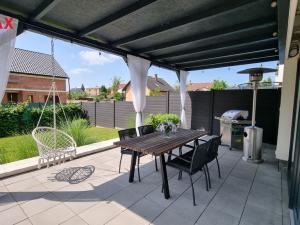 Prodej rodinného domu, Dolany, 242 m2