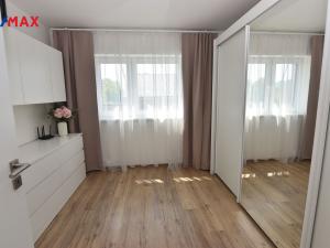 Prodej rodinného domu, Dolany, 242 m2