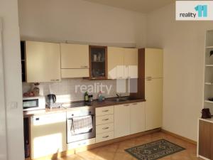 Pronájem bytu 2+kk, Praha - Karlín, Urxova, 53 m2