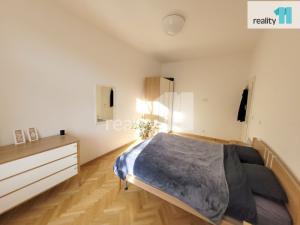 Pronájem bytu 2+kk, Praha - Karlín, Urxova, 53 m2