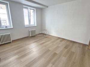 Pronájem bytu 2+1, Moravský Krumlov, Komenského, 80 m2