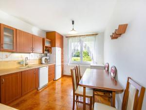 Prodej bytu 3+1, Stříbro, Na Vyhlídce, 68 m2