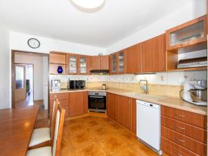 Prodej bytu 3+1, Stříbro, Na Vyhlídce, 68 m2