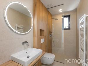 Prodej vily, Praha - Dolní Počernice, V padolině, 280 m2