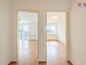Prodej bytu 2+kk, Praha - Kbely, Pod Nouzovem, 37 m2