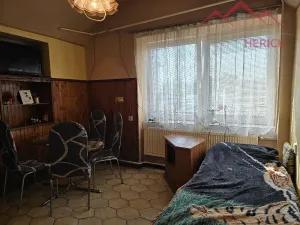 Prodej rodinného domu, Holedeč, 200 m2