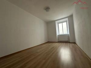 Pronájem bytu 2+1, Chomutov, náměstí 1. Máje, 62 m2
