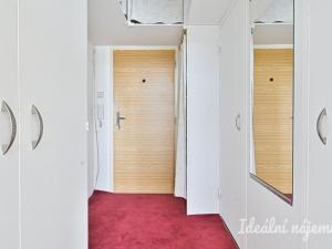 Pronájem bytu 1+1, Rosice, Kaštanová, 40 m2