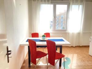 Pronájem bytu 2+kk, České Budějovice, Staroměstská, 43 m2