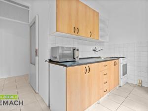 Pronájem bytu 1+1, Uherské Hradiště, Tř. Maršála Malinovského, 38 m2