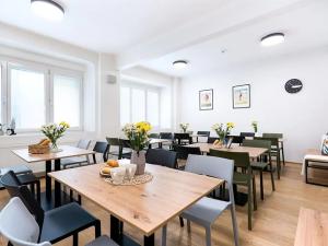 Pronájem bytu 1+kk, Praha - Vysočany, Lisabonská, 24 m2