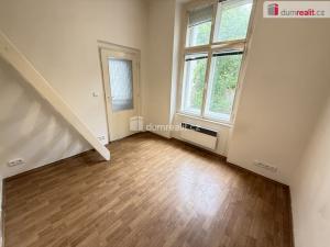 Pronájem bytu 2+kk, Praha - Smíchov, Kmochova, 35 m2