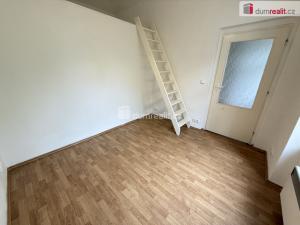 Pronájem bytu 2+kk, Praha - Smíchov, Kmochova, 35 m2