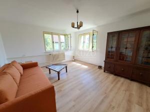 Prodej rodinného domu, Hrádek, 200 m2