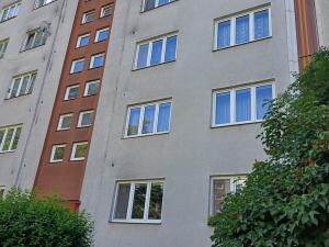 Pronájem bytu 1+1, Kralupy nad Vltavou - Lobeček, nám. Mládežníků, 39 m2