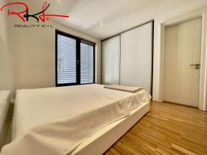 Pronájem bytu 3+kk, Praha, Rohanské nábřeží, 127 m2