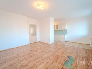 Prodej bytu 3+1, Praha, Zelenohorská, 65 m2