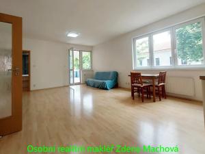 Pronájem bytu 2+kk, Praha - Strašnice, Gutova, 80 m2