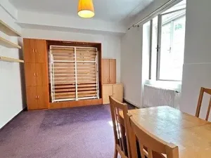 Pronájem bytu 2+1, Praha - Smíchov, U Mrázovky, 60 m2