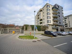 Pronájem bytu 2+kk, Praha - Vysočany, Sousedíkova, 58 m2