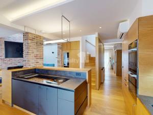 Prodej bytu 3+kk, Praha - Libeň, Novovysočanská, 101 m2