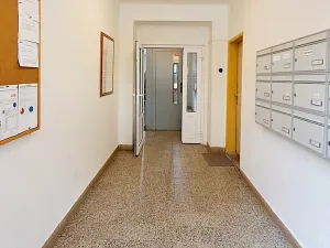 Pronájem bytu 2+kk, Praha - Žižkov, Hartigova, 36 m2