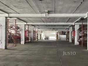 Pronájem garážového stání, Praha - Střížkov, Lovosická, 11 m2