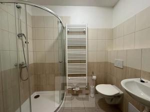 Pronájem bytu 1+kk, Praha - Smíchov, 30 m2
