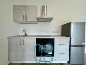 Pronájem bytu 1+kk, Praha - Ruzyně, Drnovská, 34 m2