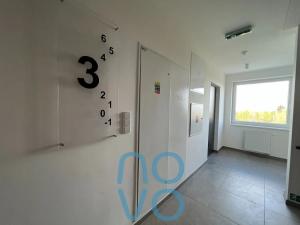 Pronájem bytu 1+kk, Praha - Ruzyně, Drnovská, 34 m2