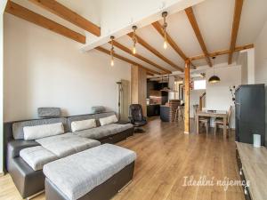 Pronájem bytu 3+kk, Praha - Vinohrady, Bělehradská, 106 m2