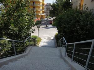 Pronájem bytu 3+kk, Praha - Břevnov, Hošťálkova, 99 m2