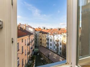 Pronájem bytu 2+kk, Praha, Eliášova, 47 m2